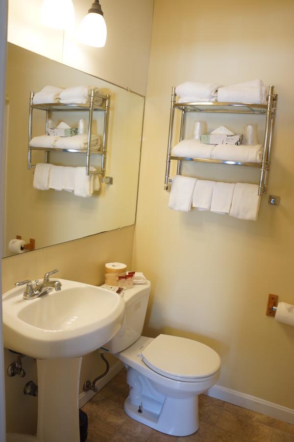 Sea Spiral Suites Хамптън Екстериор снимка