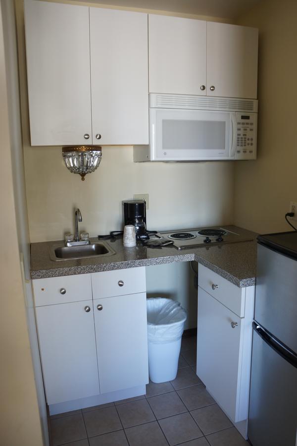 Sea Spiral Suites Хамптън Екстериор снимка